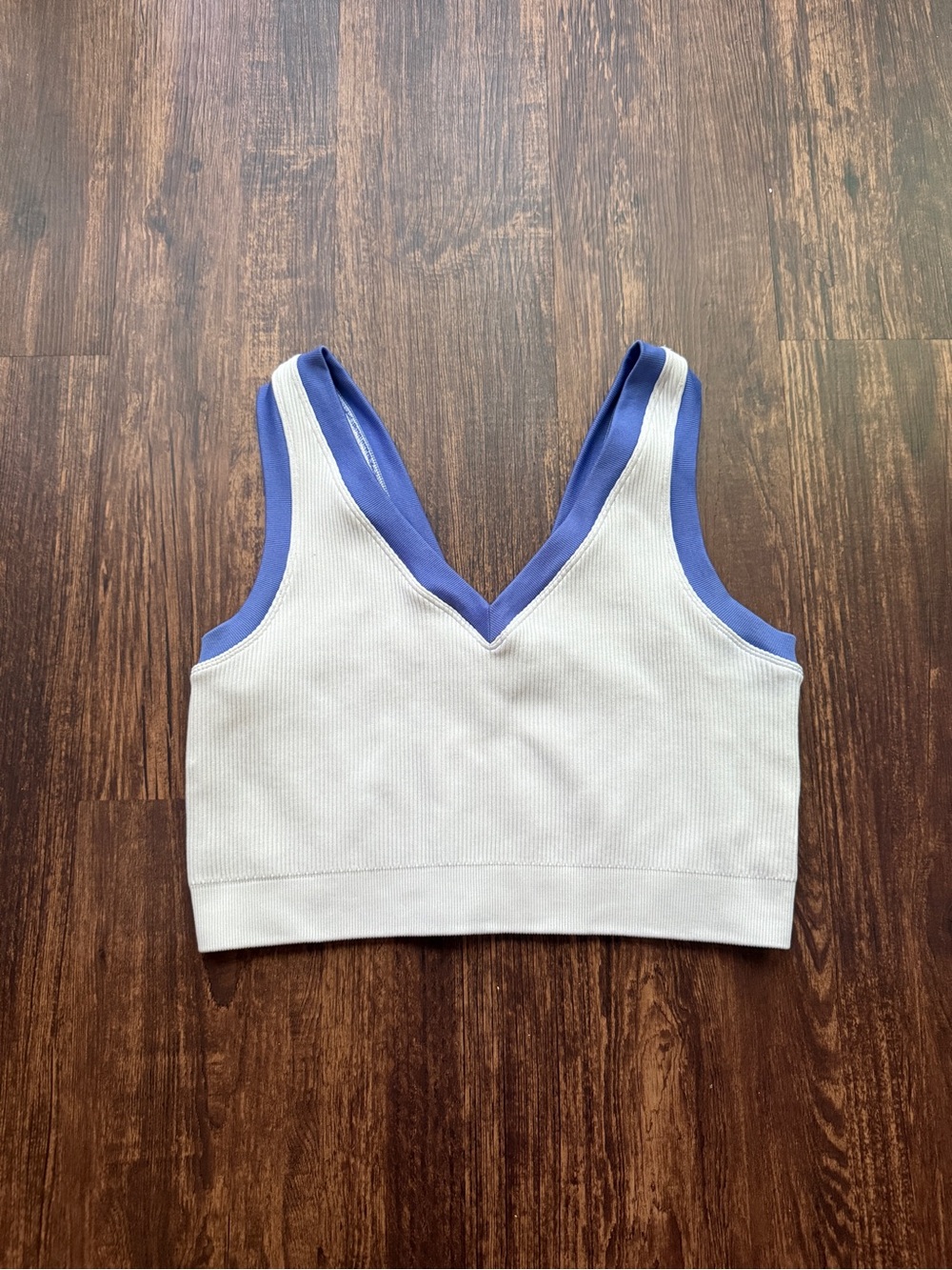 Offline by Aerie Ribbed Colorblock Sports Bra V-Neck White Purple Crop Top XL